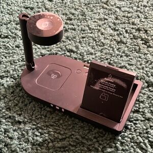 Black multi charger with Stand